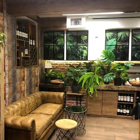 アート＆ガーデン レジデンス アパートホテル クラクフ