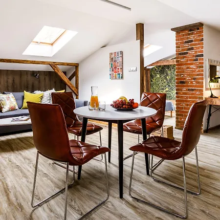 アート＆ガーデン レジデンス アパートホテル