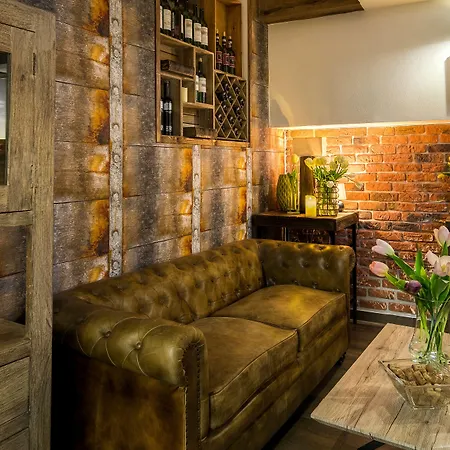 アパートホテル アート＆ガーデン レジデンス 4*