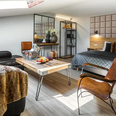 アート＆ガーデン レジデンス アパートホテル