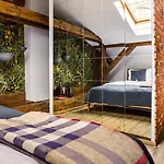 Aparthotel Art & Garden 4*