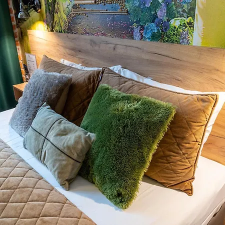 Art & Garden