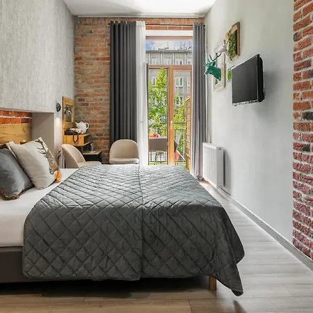 Art & Garden Apartmanhotel 4*