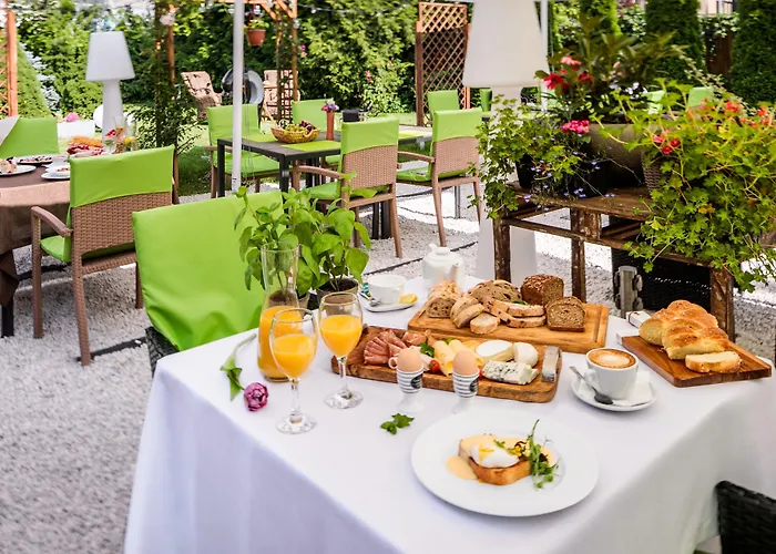 Art & Garden Lägenhetshotell 4*