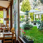 Art & Garden Lägenhetshotell Kraków
